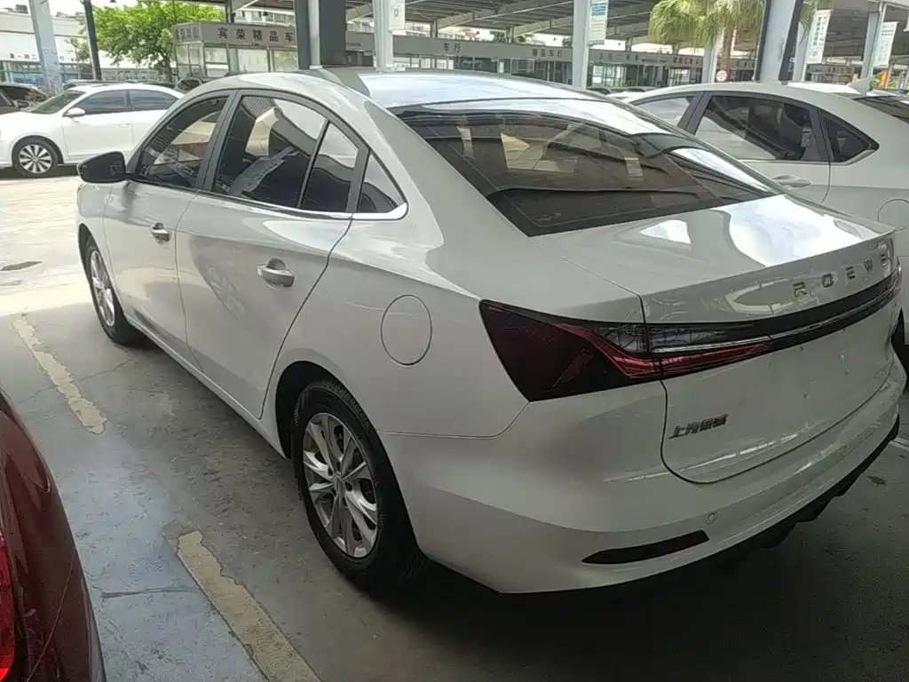 Roewe i5 — фото 5