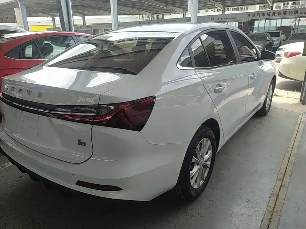 Roewe i5 — фото 7