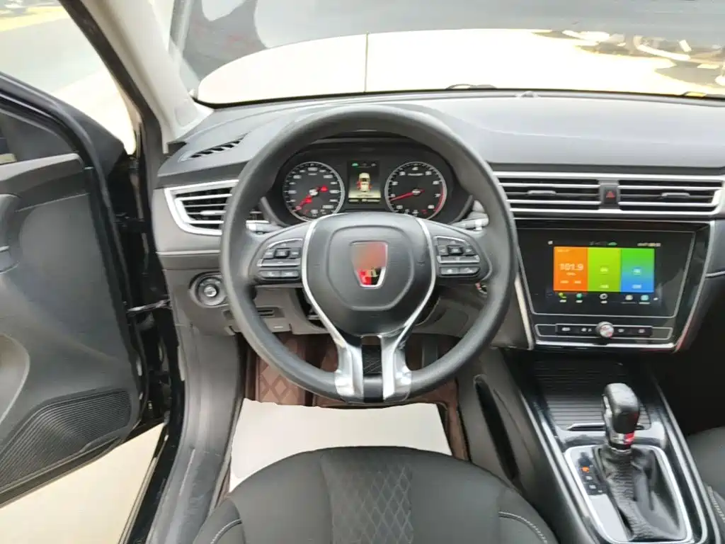 Roewe i5 — фото 11