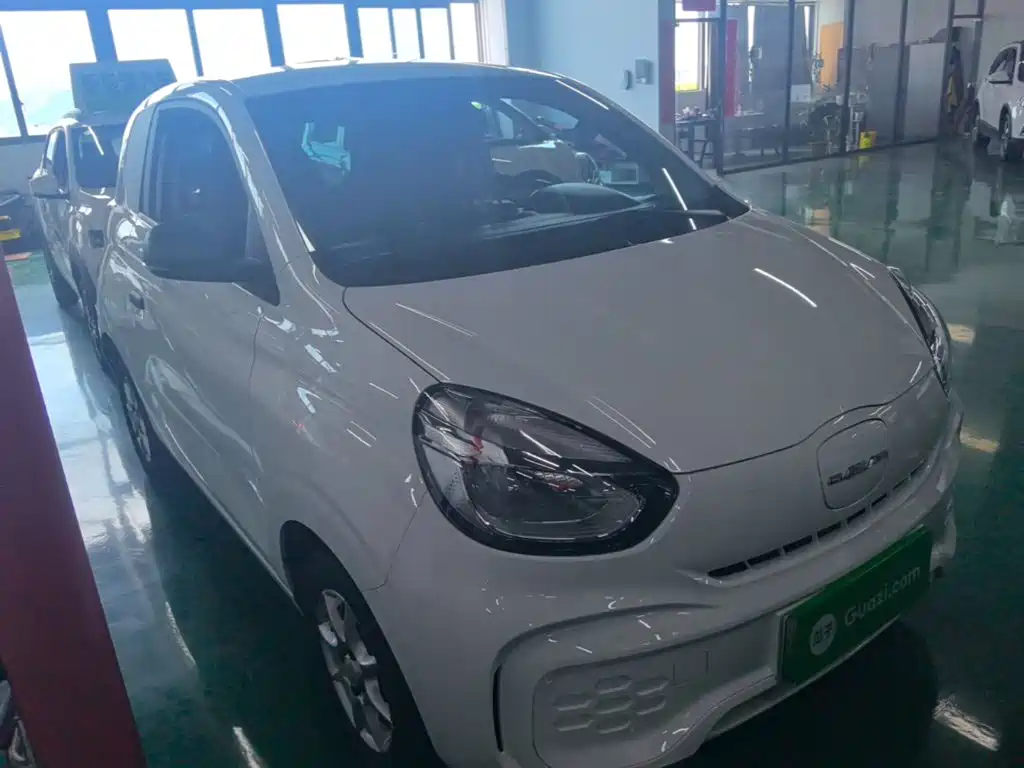 Roewe Clever — фото 4