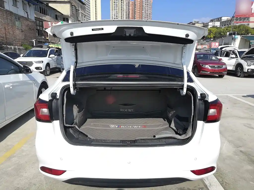 Roewe i5 — фото 19
