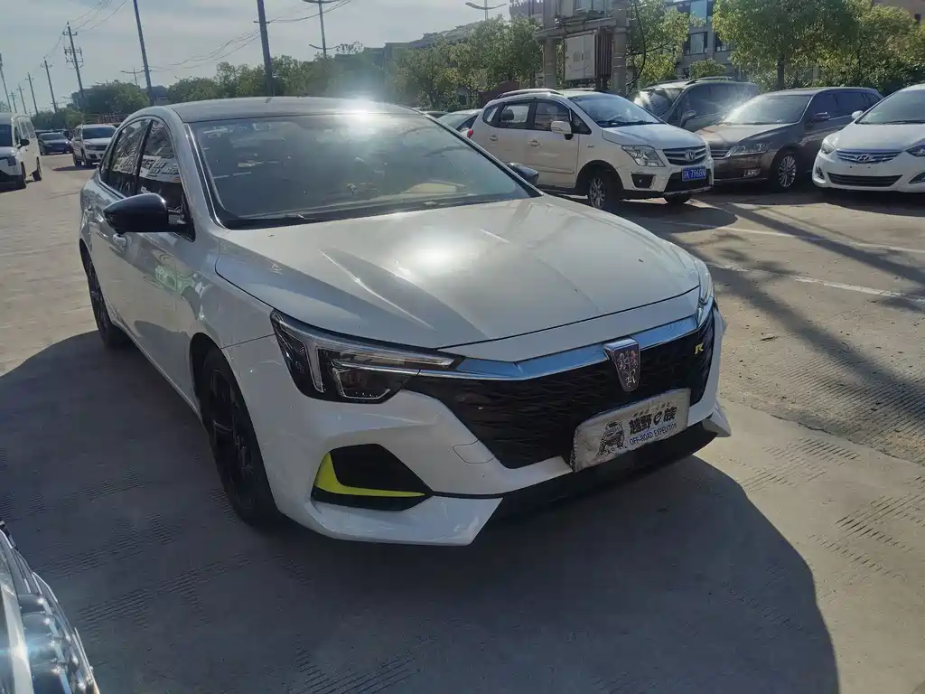 Roewe i6 MAX New Energy — фото 2