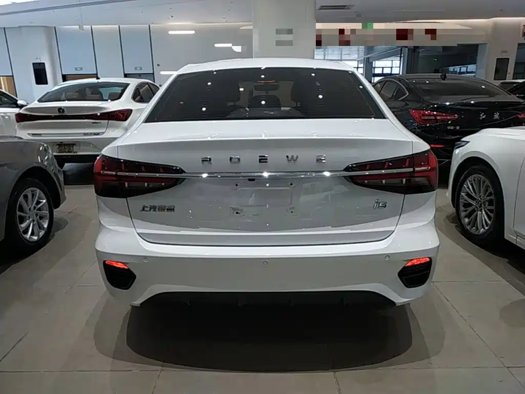Roewe i5 — фото 6