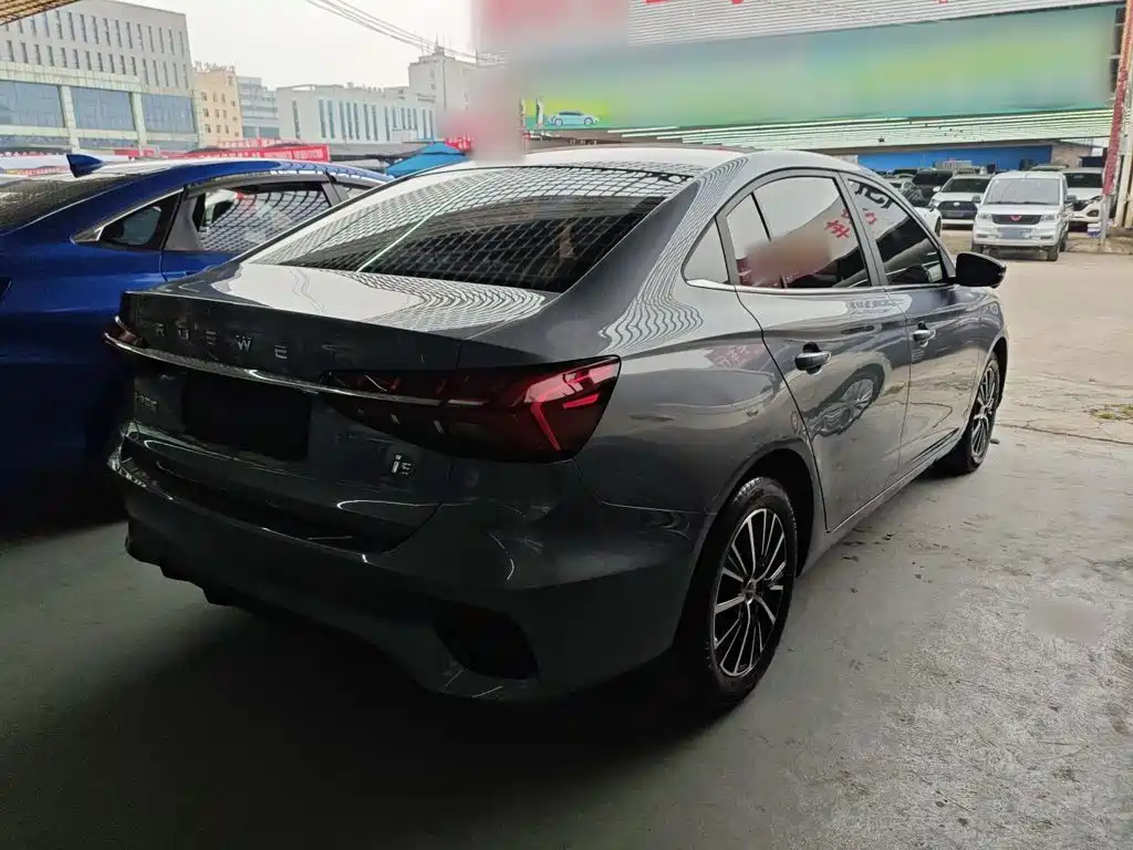 Roewe i5 — фото 5