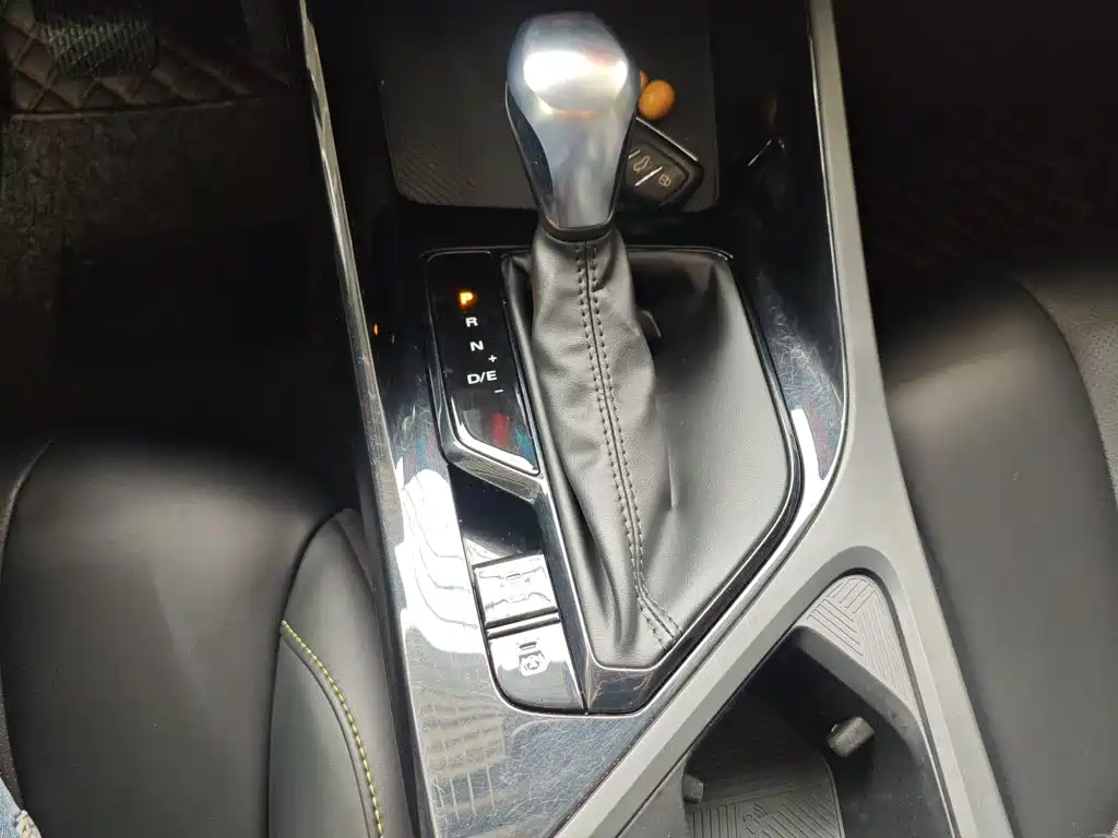 Roewe i5 — фото 10