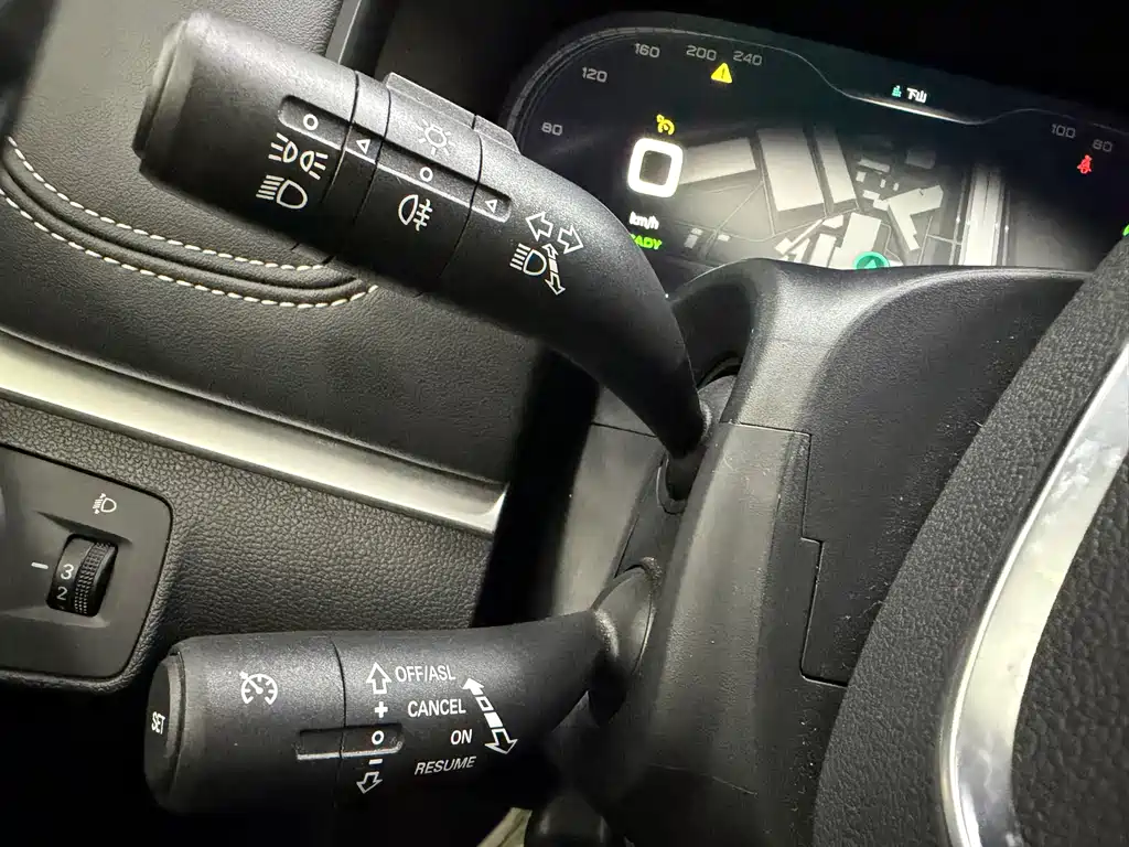 Roewe i6 New Energy — фото 13