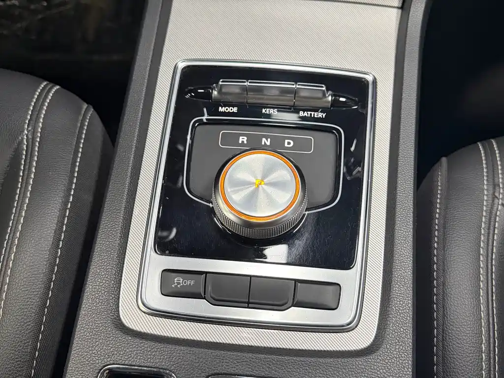 Roewe i6 New Energy — фото 17