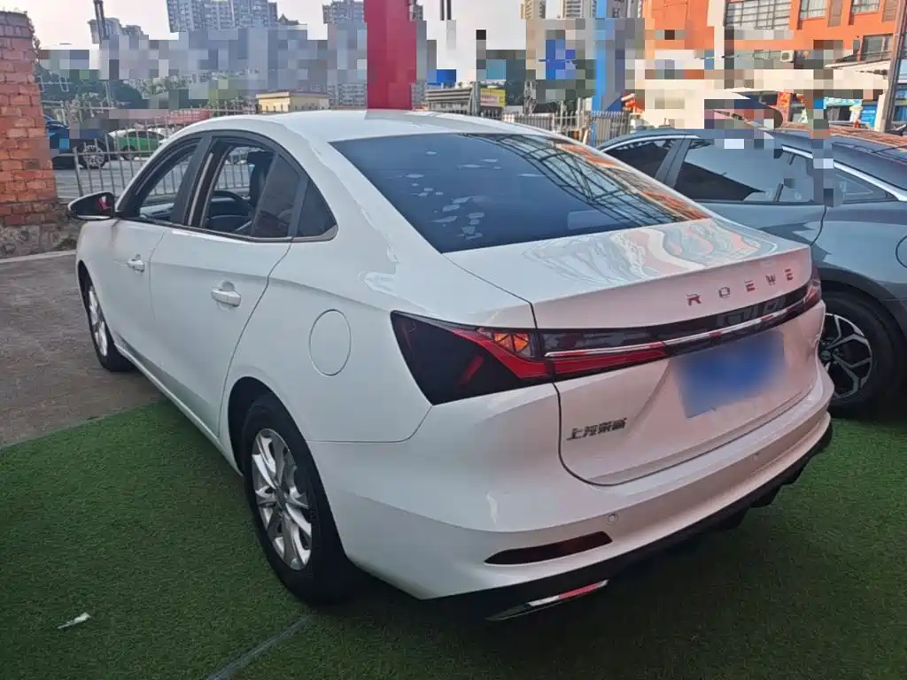 Roewe i5 — фото 5