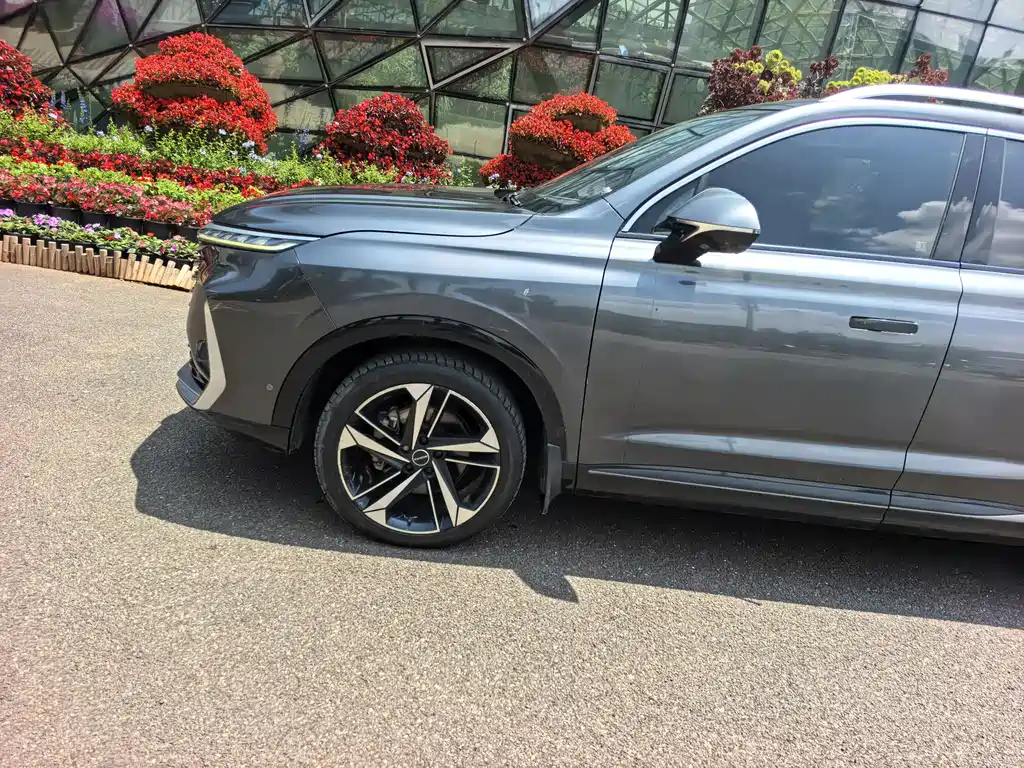 Roewe RX5 MAX — фото 4
