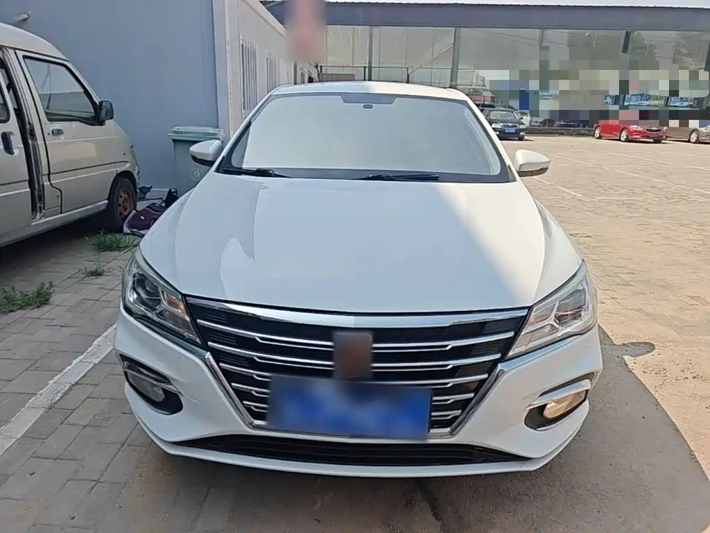 Roewe i5 — фото 3