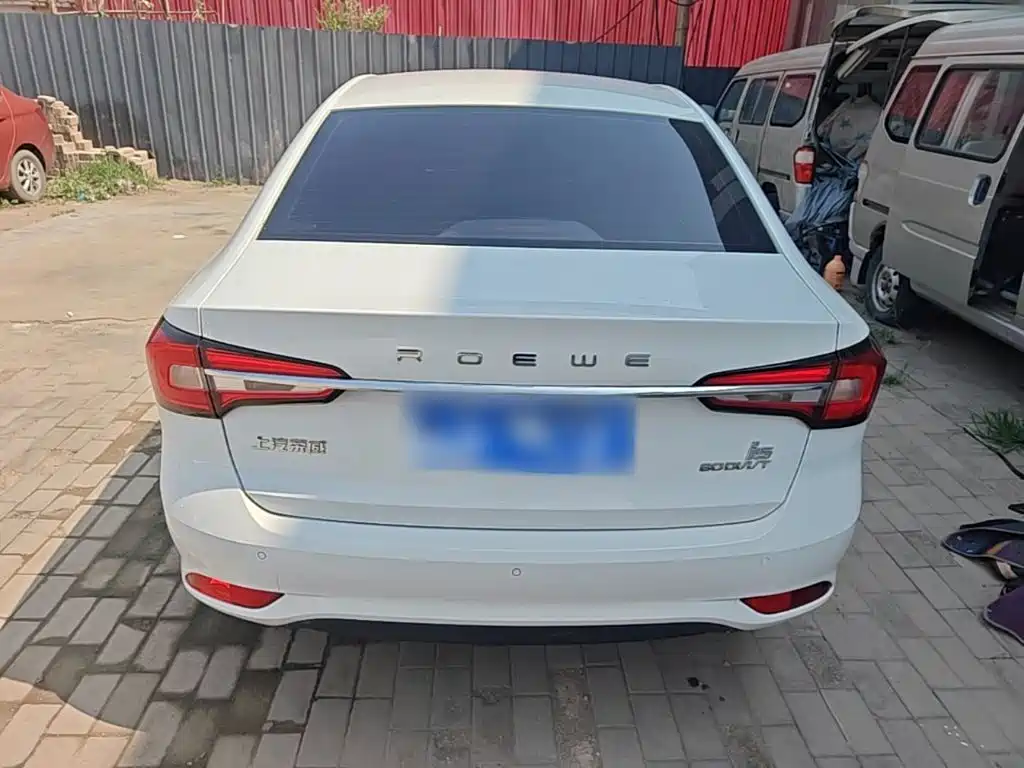 Roewe i5 — фото 6