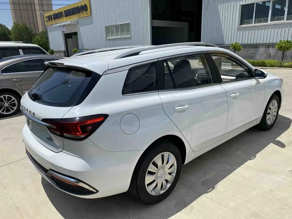 Roewe Ei5 — фото 5