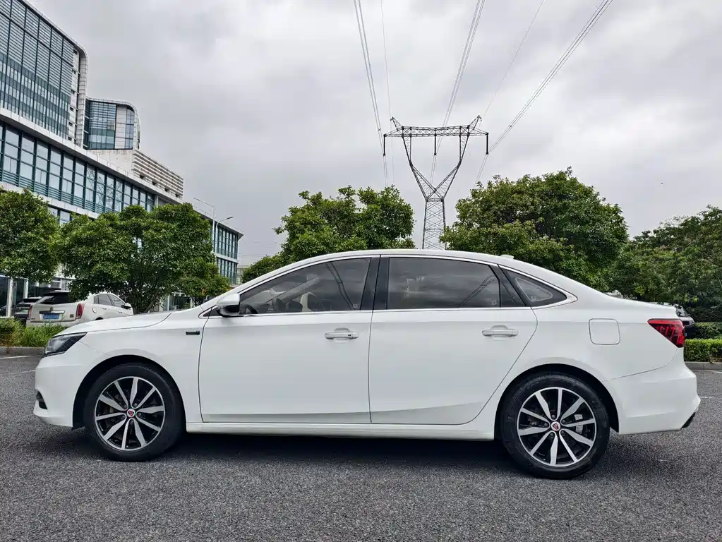 Roewe i6 Classic — фото 8