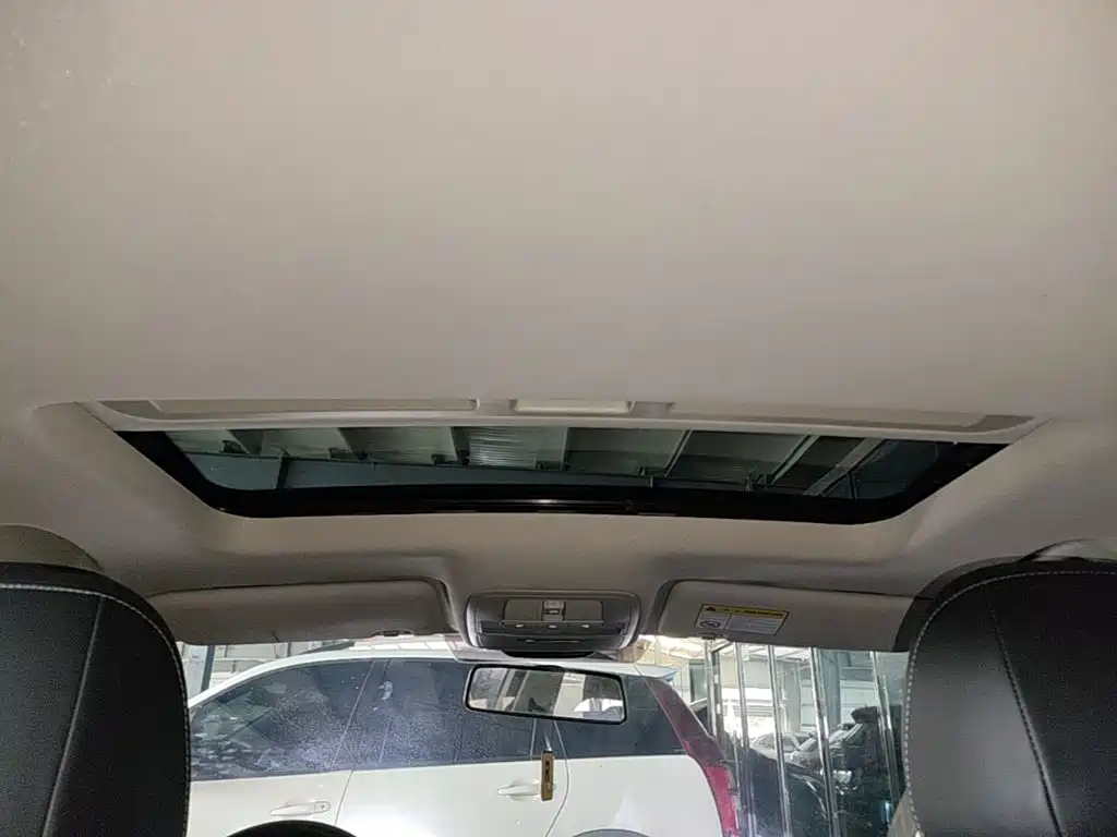 Roewe i5 — фото 18