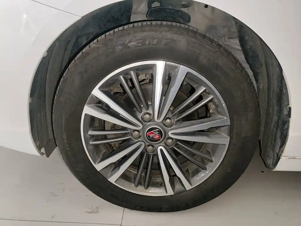 Roewe i5 — фото 23