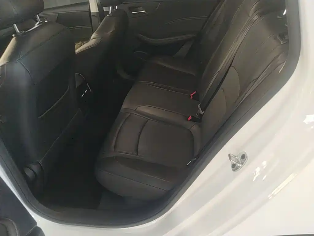 Roewe i5 — фото 17