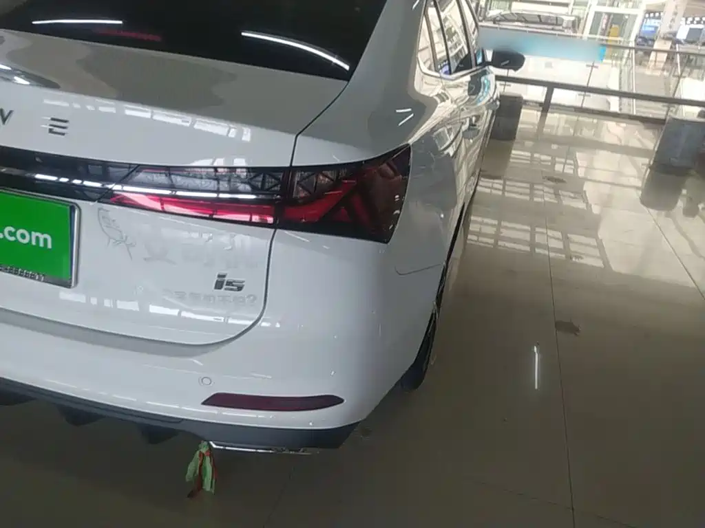 Roewe i5 — фото 8
