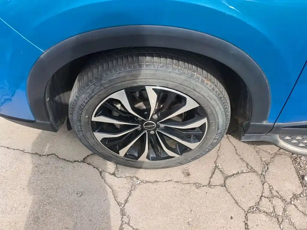 Roewe RX5 MAX — фото 23