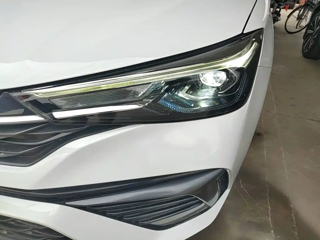 Roewe i5 — фото 24