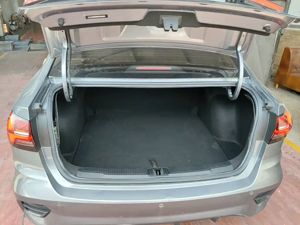 Roewe i5 — фото 19