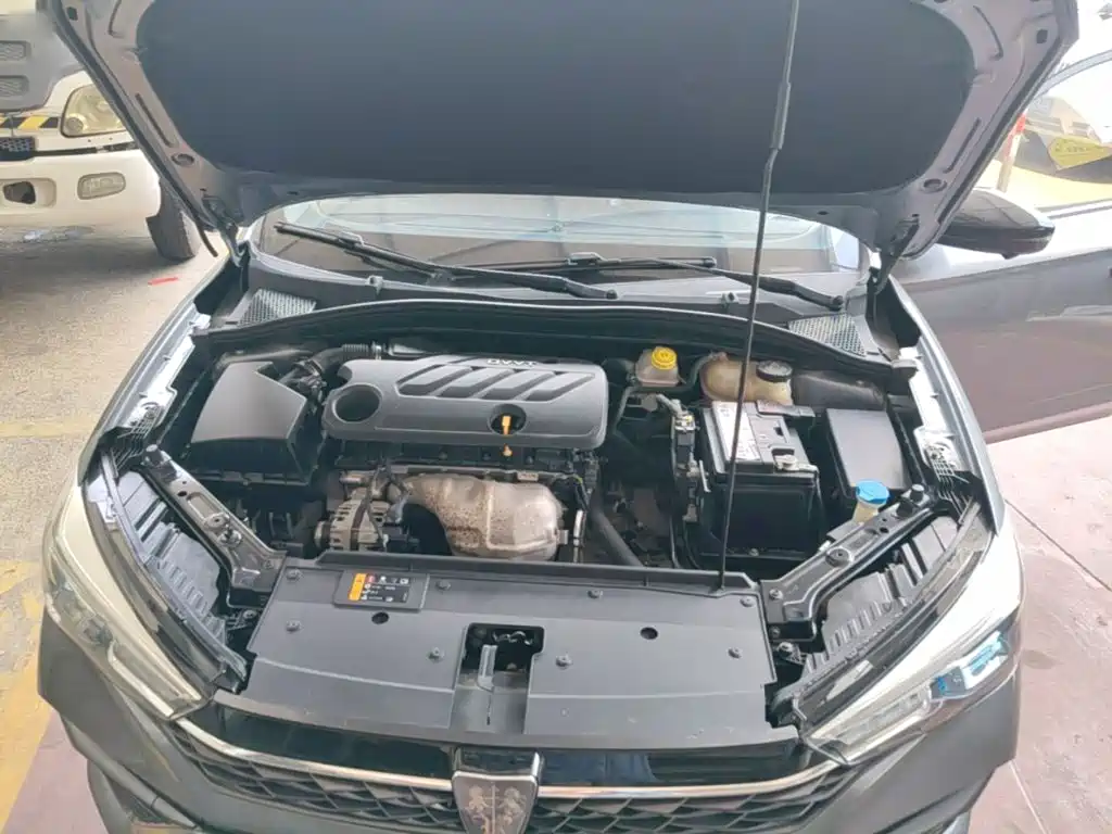 Roewe i5 — фото 20