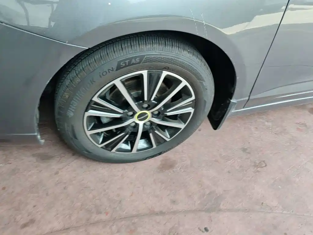 Roewe i5 — фото 23