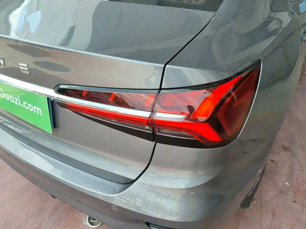 Roewe i5 — фото 8