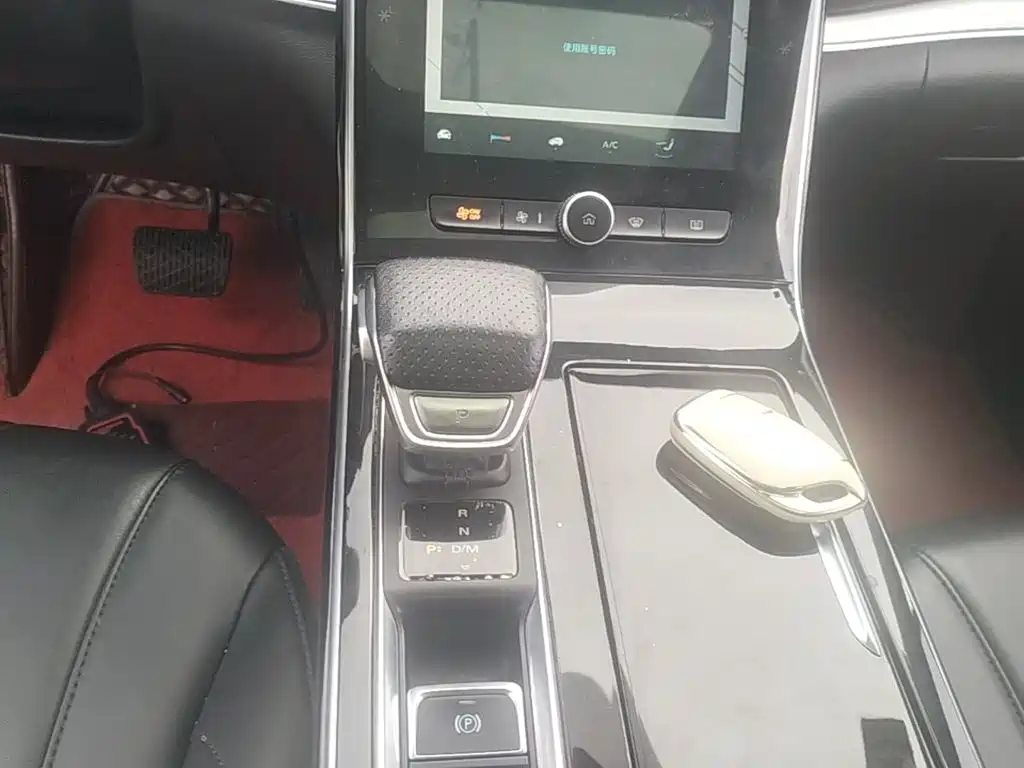 Roewe RX5 MAX — фото 14