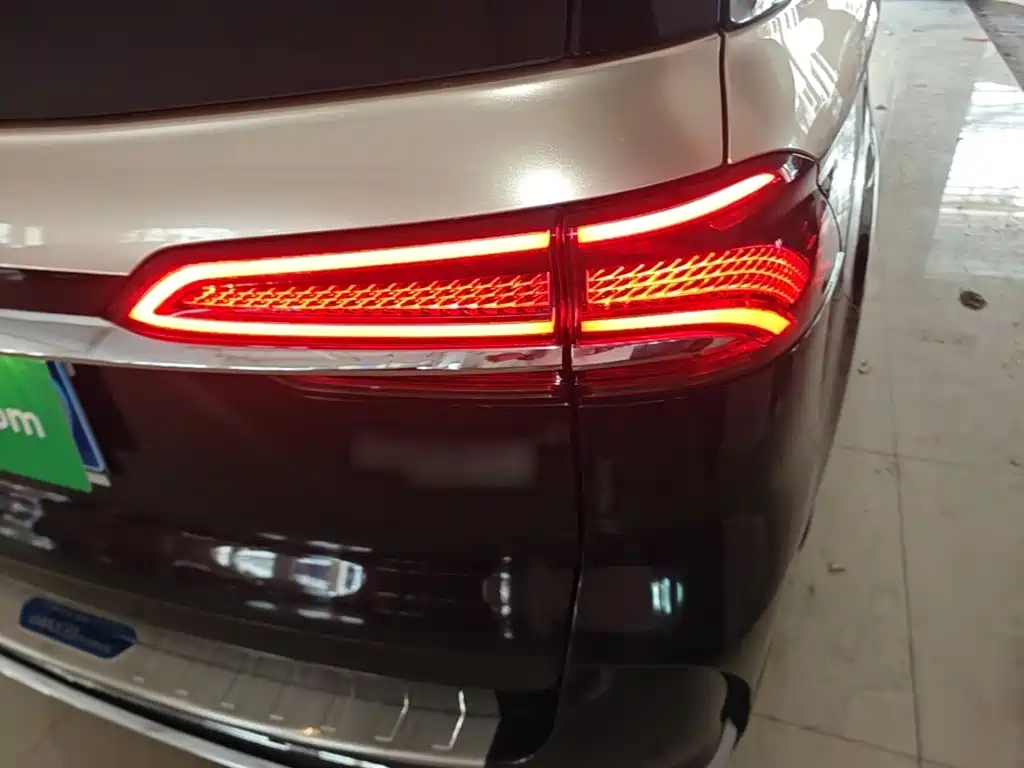 Roewe iMAX8 — фото 8