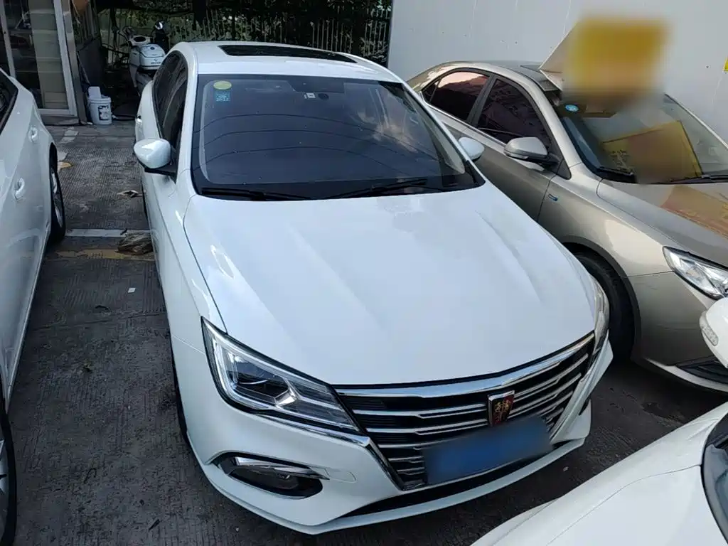 Roewe i5 — фото 3