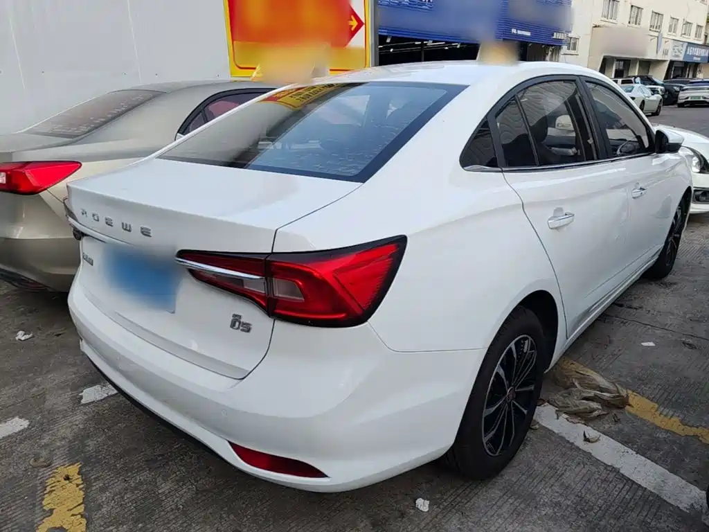 Roewe i5 — фото 7