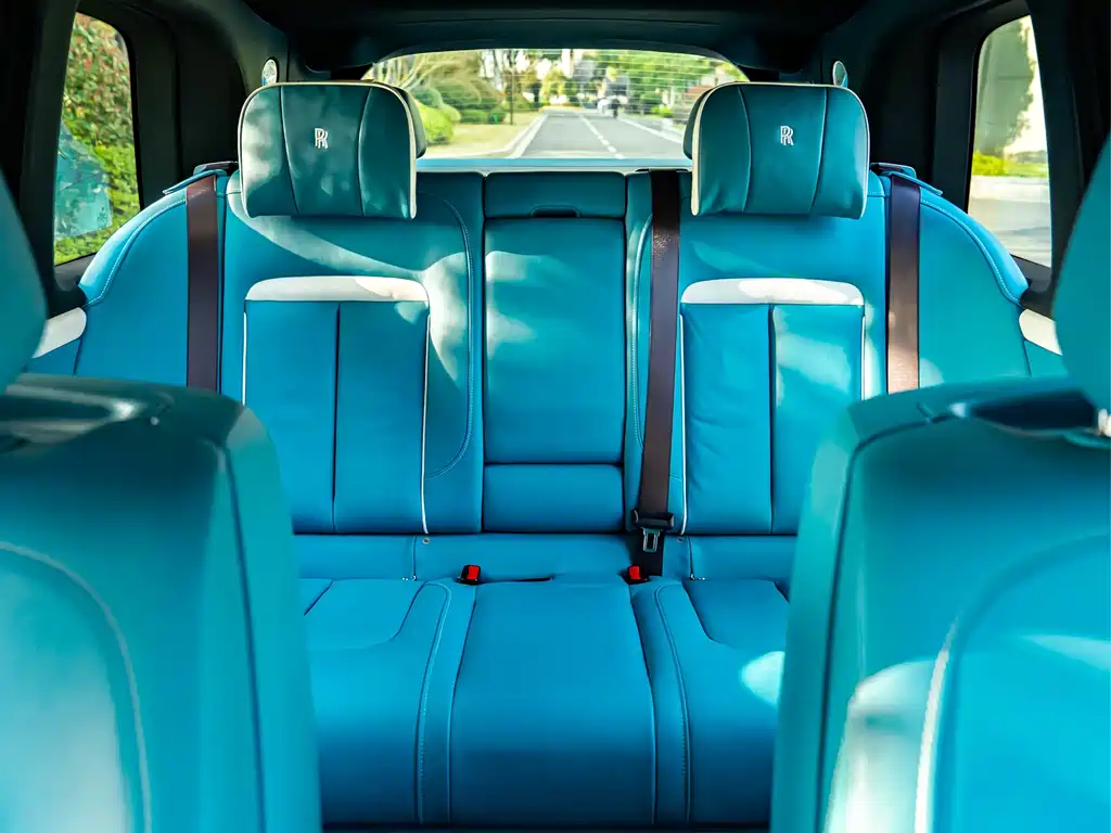 Rolls-Royce Cullinan — фото 13