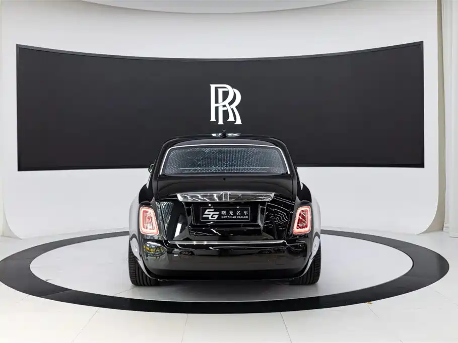 Rolls-Royce Phantom — фото 5