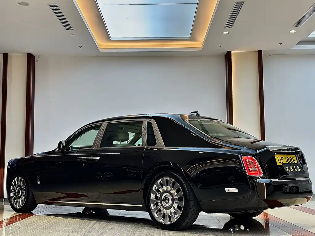 Rolls-Royce Phantom — фото 5