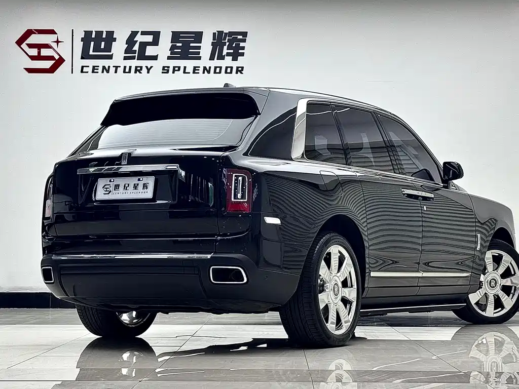 Rolls-Royce Cullinan — фото 8