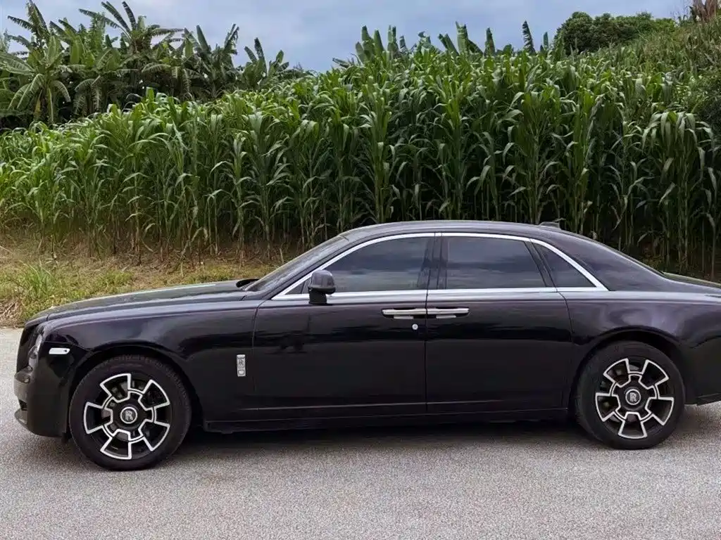 Rolls-Royce Ghost — фото 5