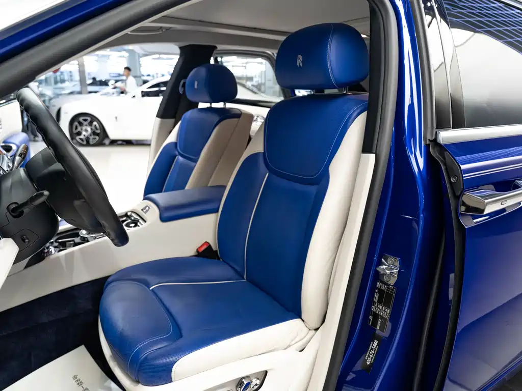 Rolls-Royce Ghost — фото 7