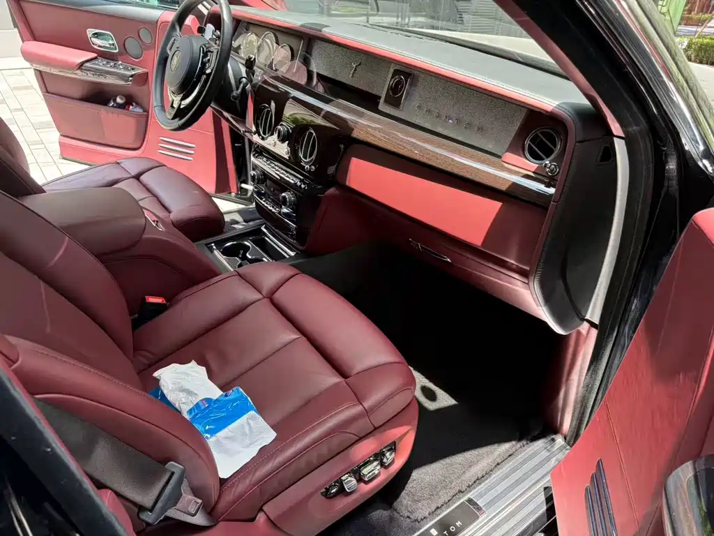 Rolls-Royce Phantom — фото 13