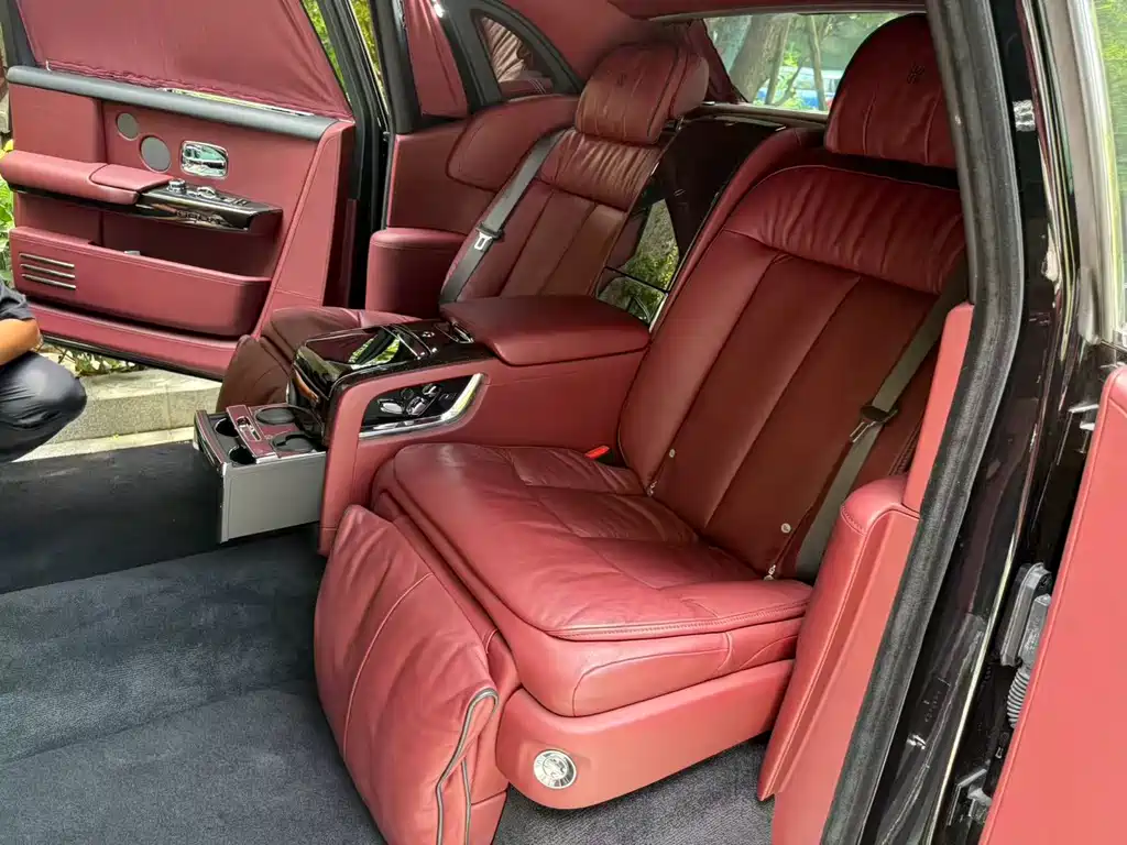Rolls-Royce Phantom — фото 5