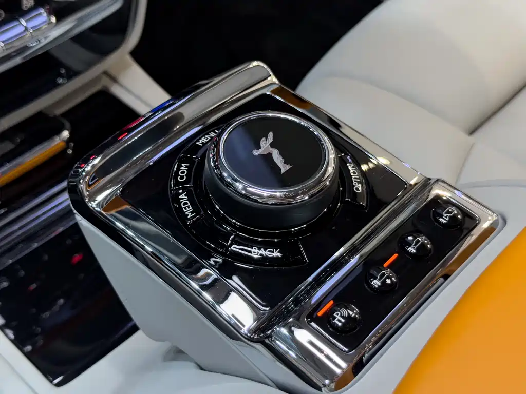 Rolls-Royce Phantom — фото 13