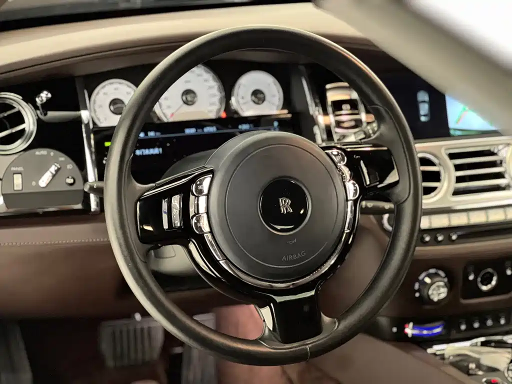 Rolls-Royce Wraith — фото 14