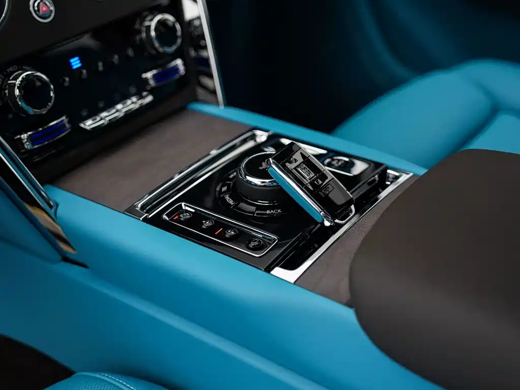 Rolls-Royce Cullinan — фото 17