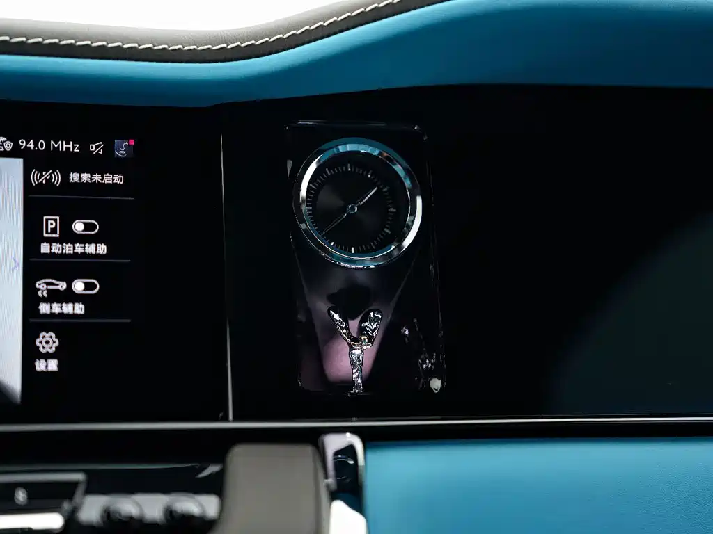 Rolls-Royce Cullinan — фото 21
