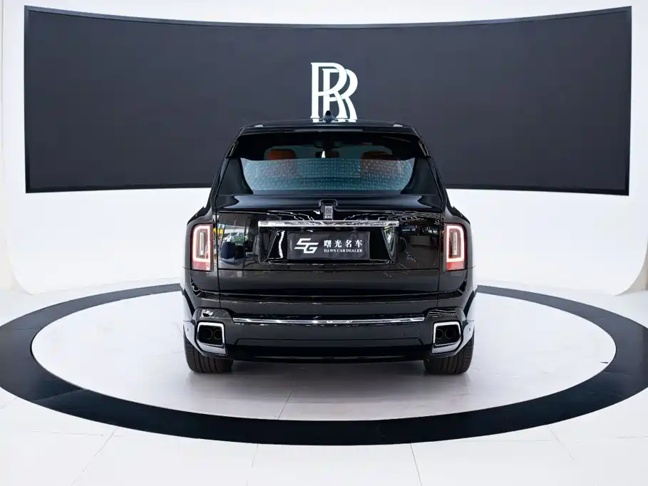 Rolls-Royce Cullinan — фото 6