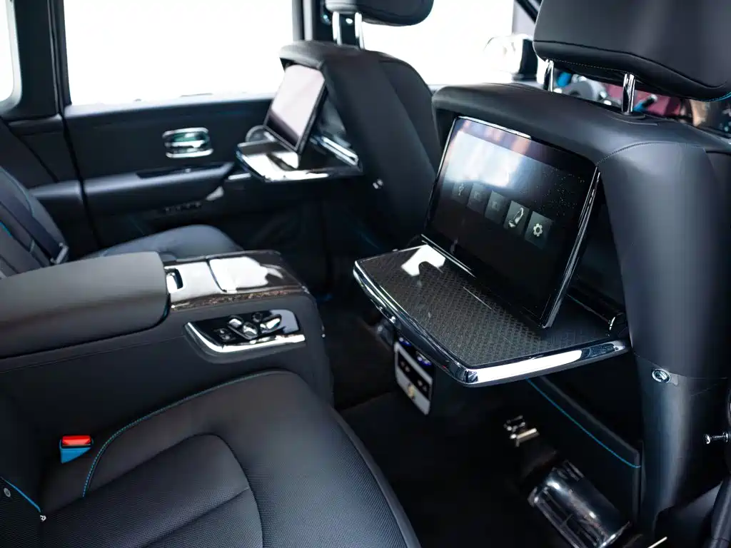 Rolls-Royce Cullinan — фото 14