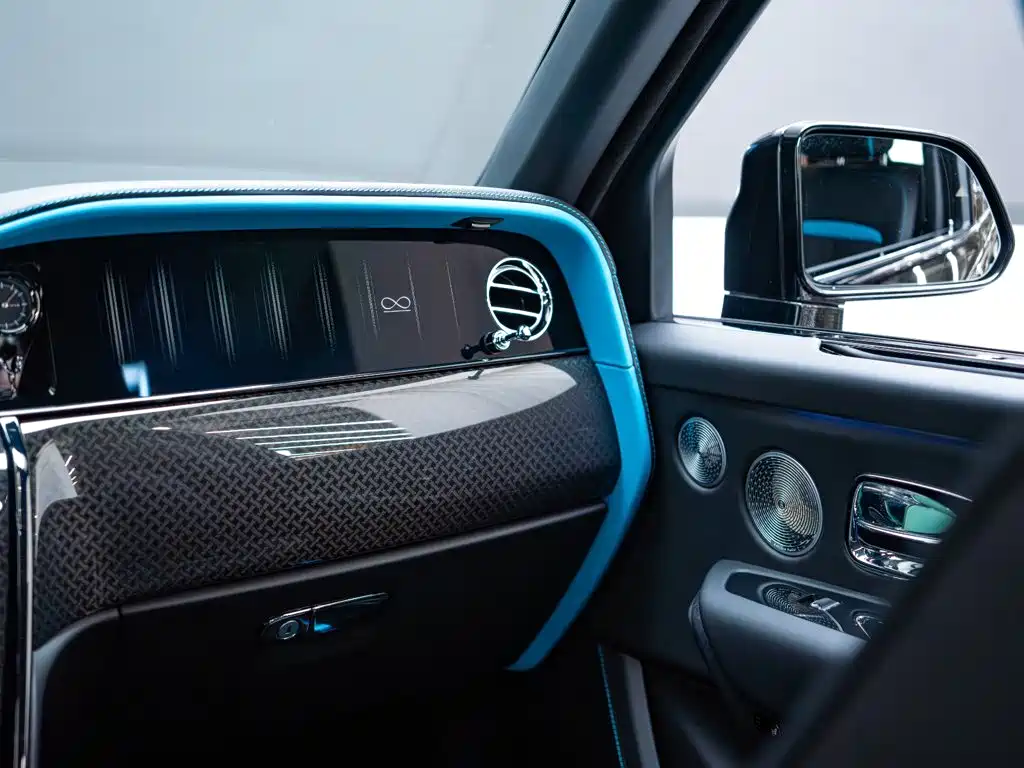 Rolls-Royce Cullinan — фото 17