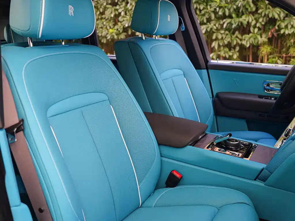Rolls-Royce Cullinan — фото 17