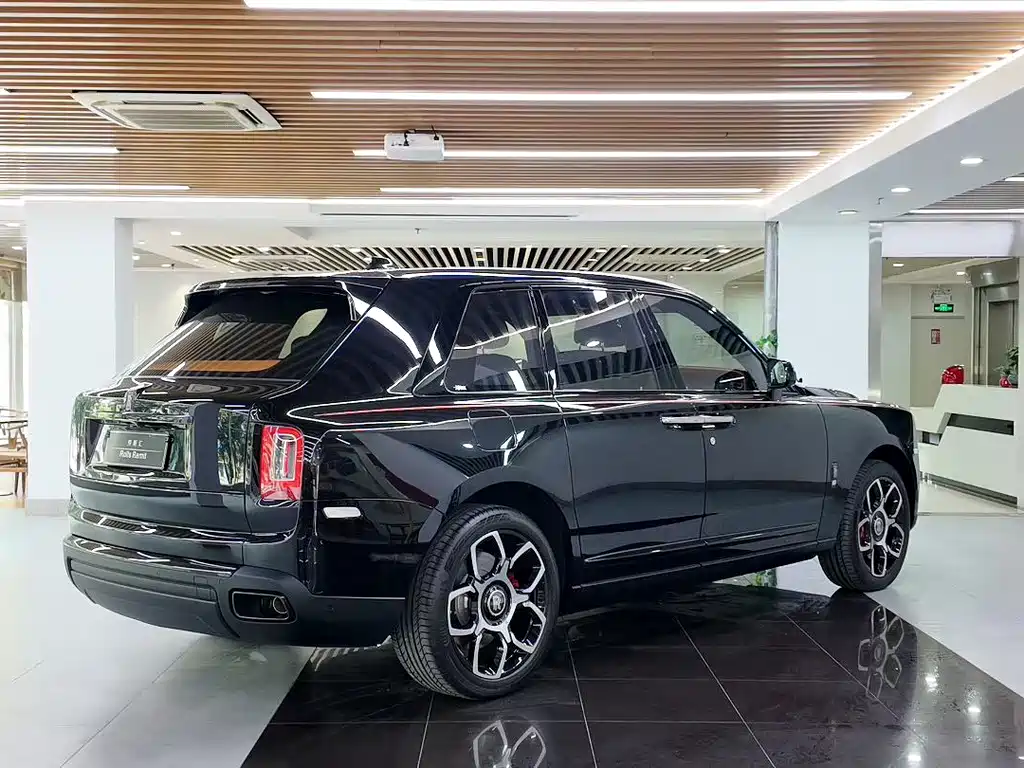 Rolls-Royce Cullinan — фото 3