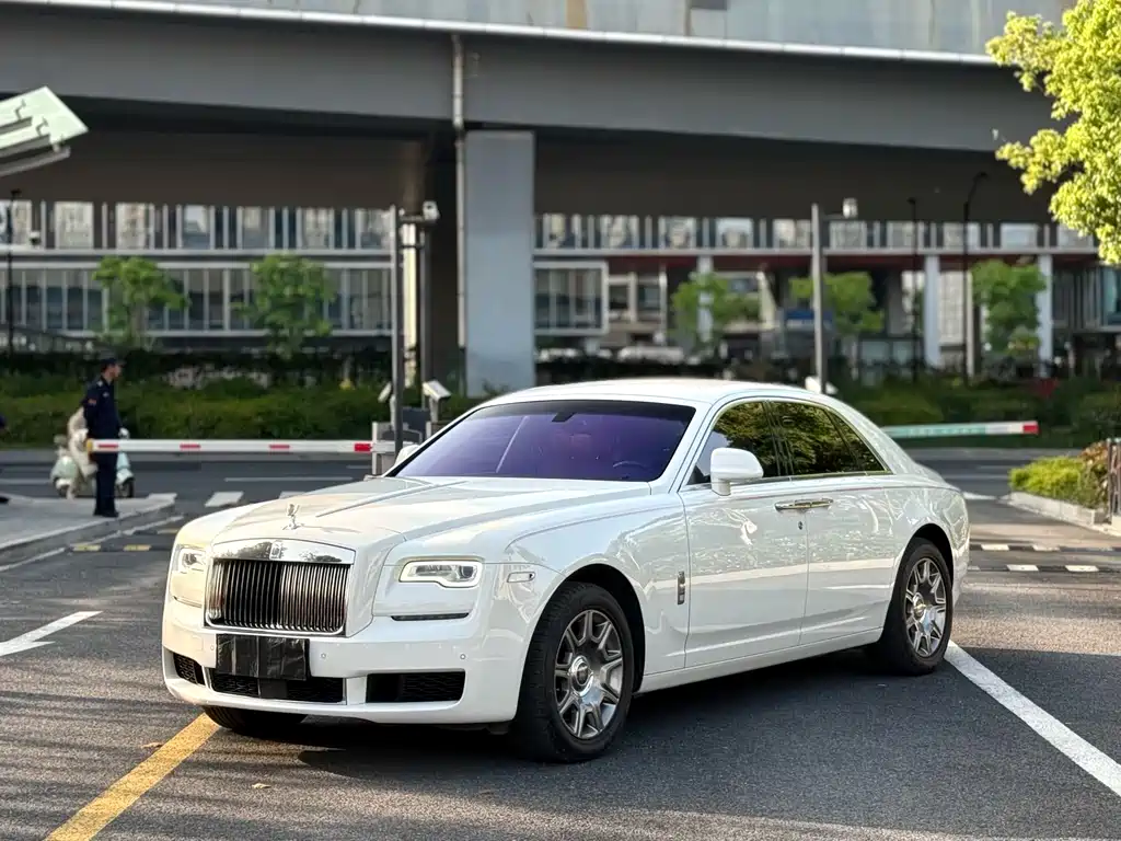 Rolls-Royce Ghost — фото 2