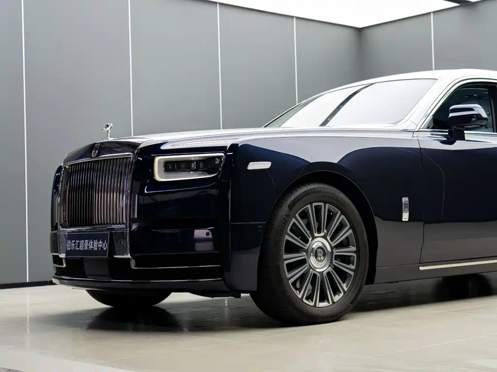 Rolls-Royce Phantom — фото 5